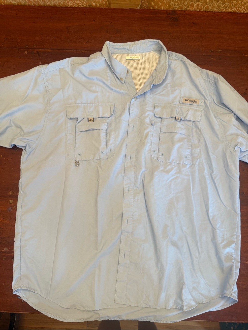 Columbia Light Blue Short-Sleeve Casual Button-Down Shirt